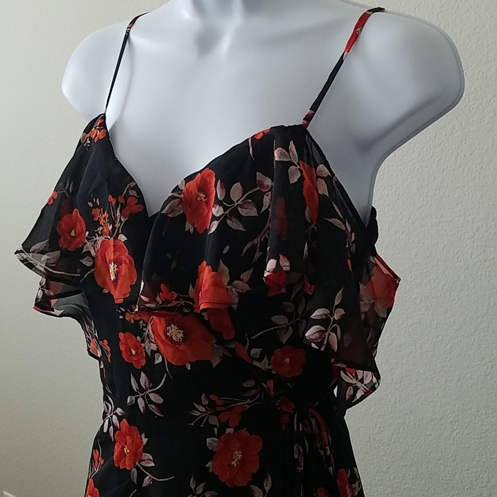 SOLD• Lulu's Devoted to Love Floral Small - Picture 5 of 8